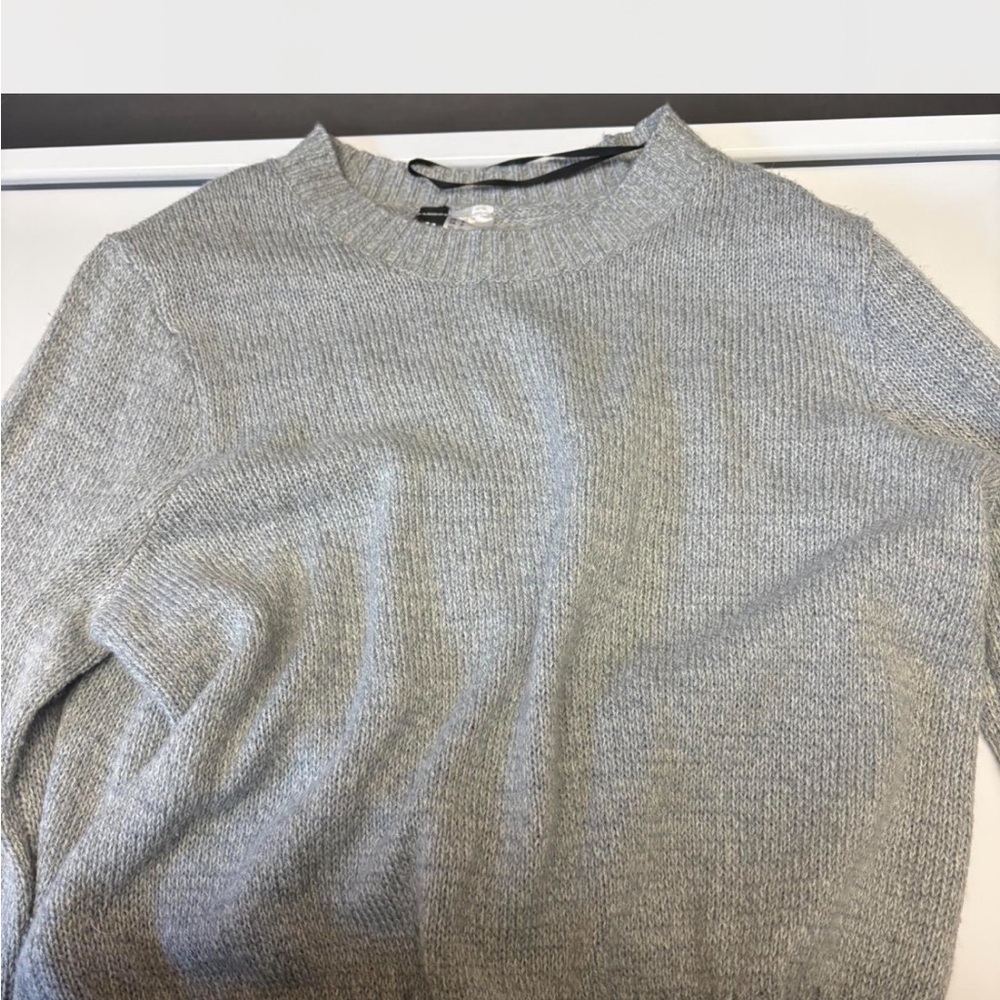 Men's Gray Sweater